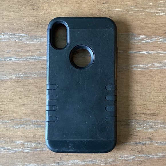Black XR iPhone case - Picture 10 of 10
